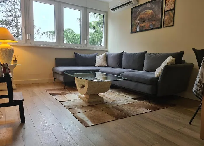 Monte Zaro Park 풀라